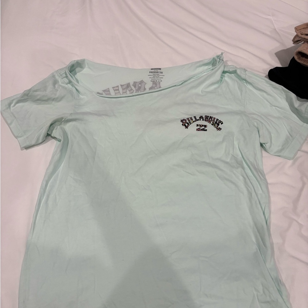 Billabong Women's Light Green Short Sleeve Tee